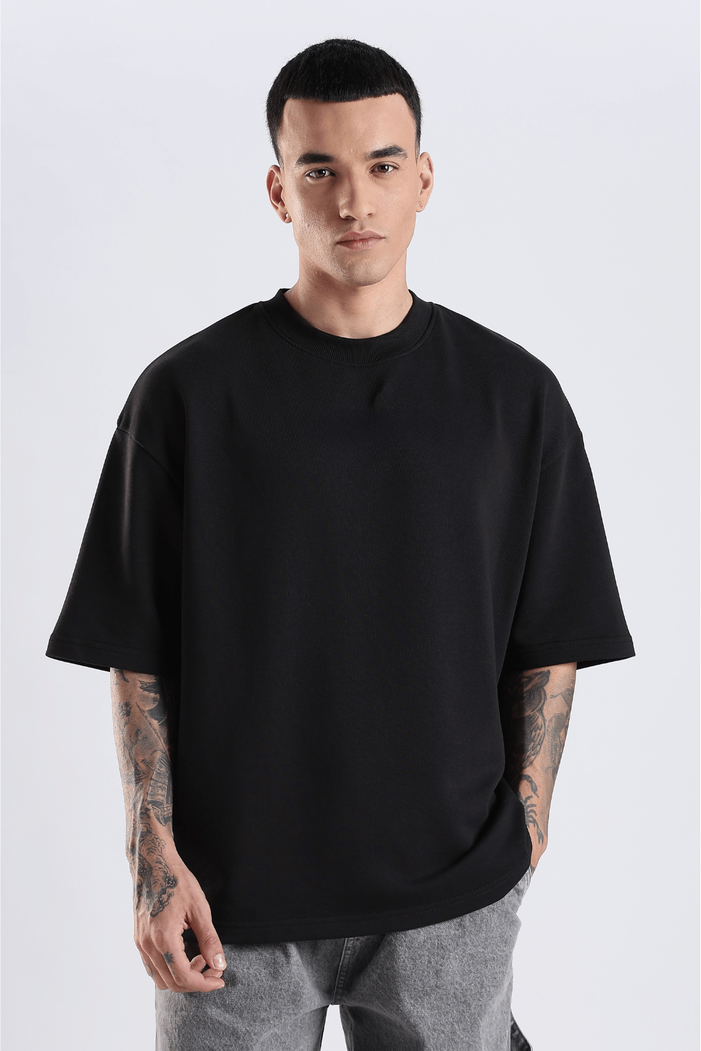 Star Brust Shield Wings Black Oversized Fit T-Shirt