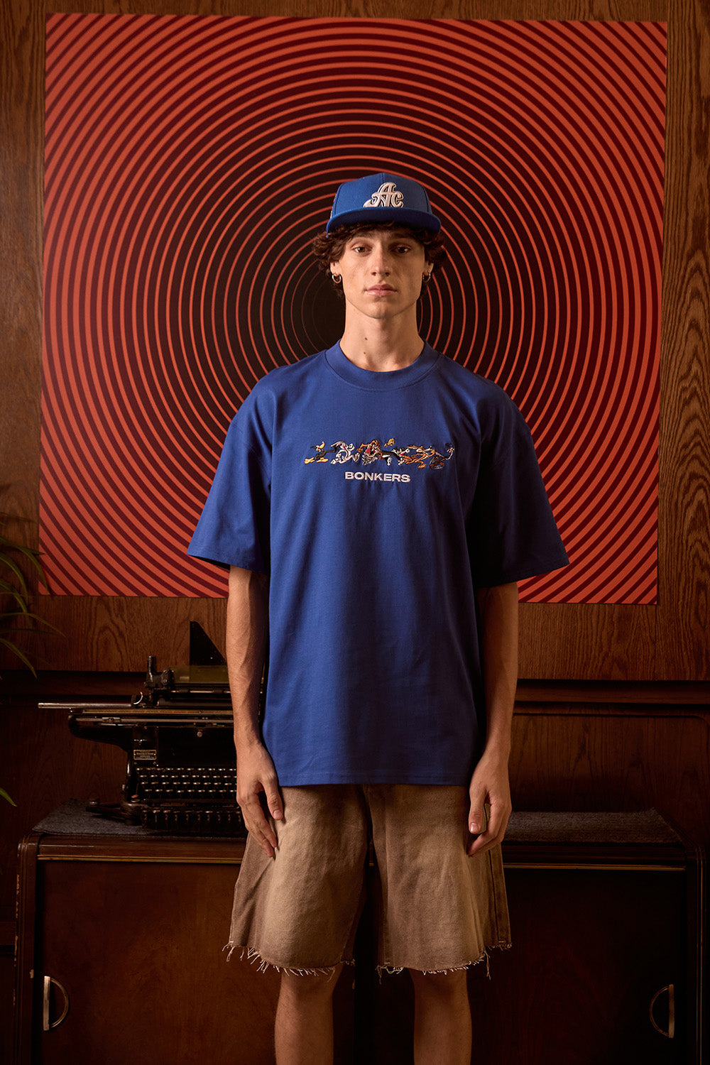 Looney Crew Oversized T-shirt