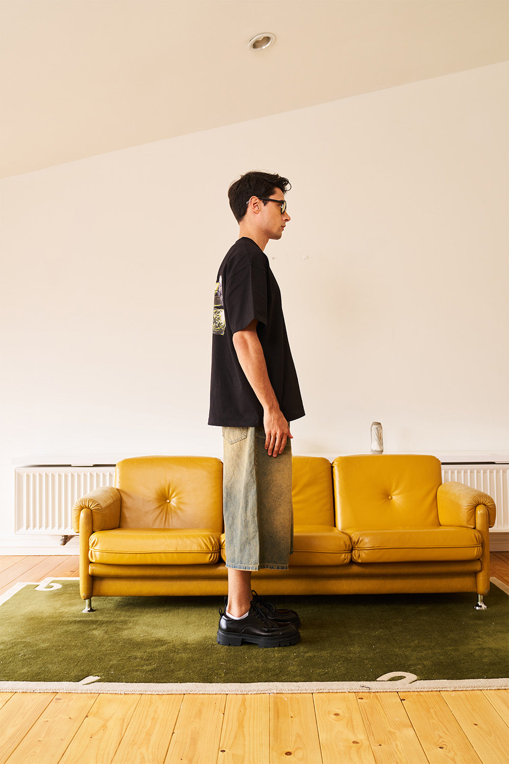 Smiley Lost In The Beat Oversized T-shirt