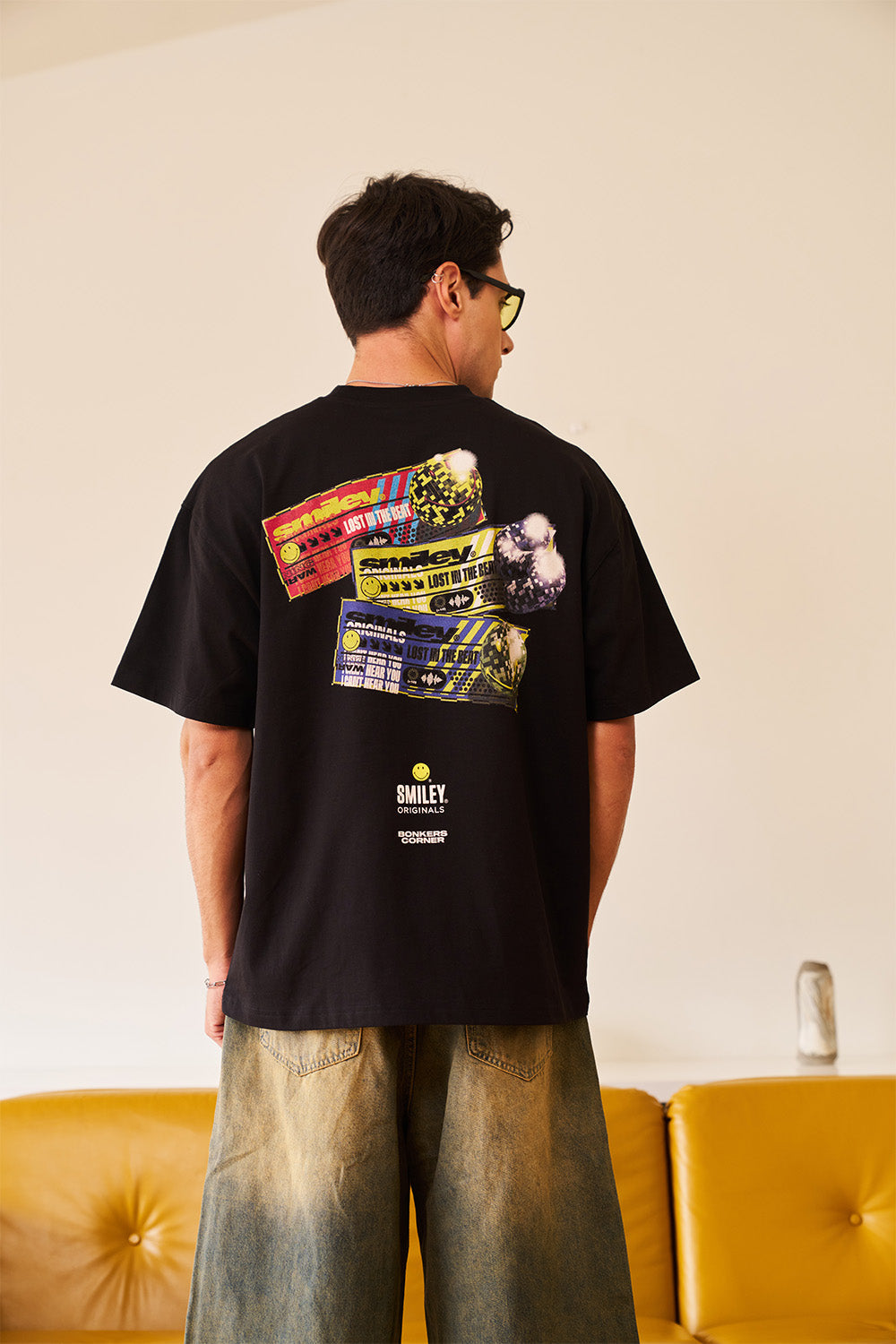 Smiley Lost In The Beat Oversized T-shirt