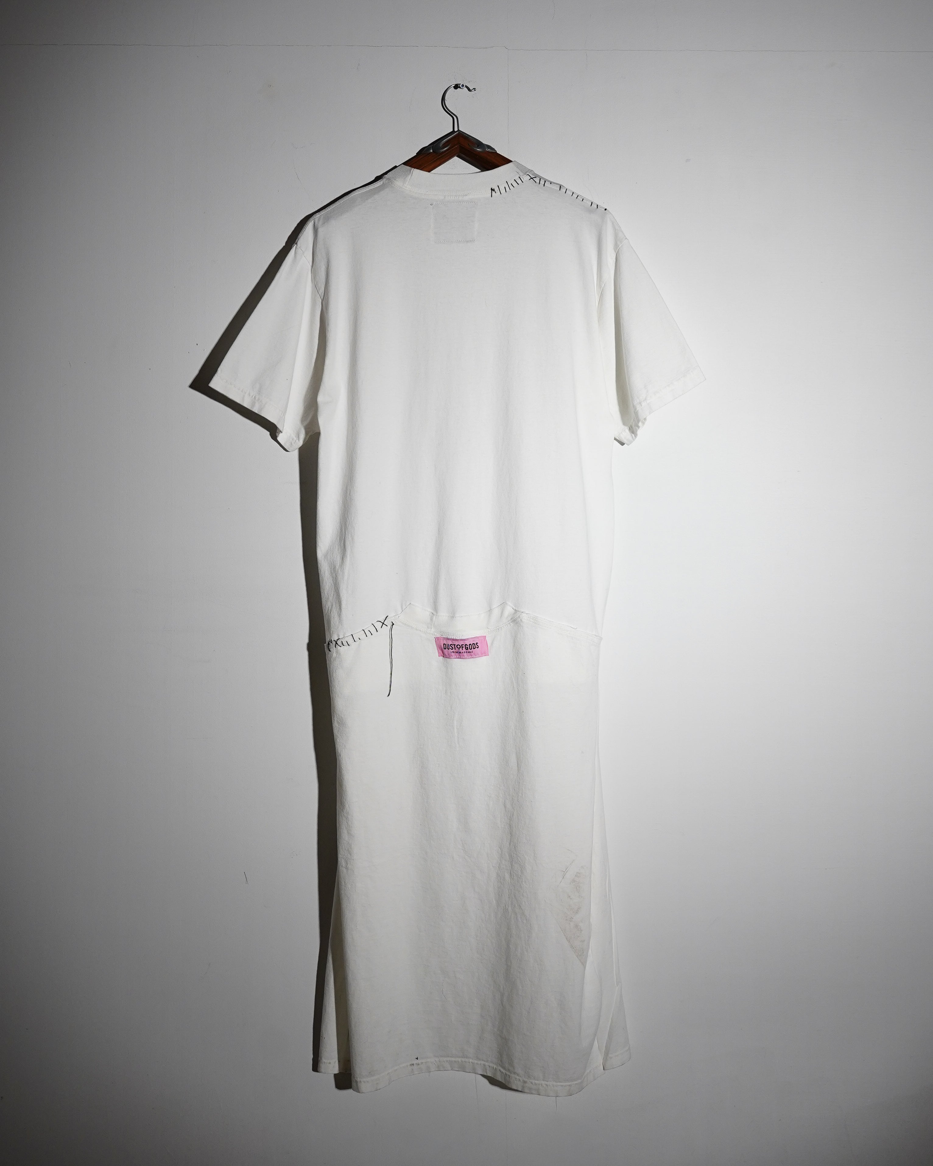 Extended Peep Shirt