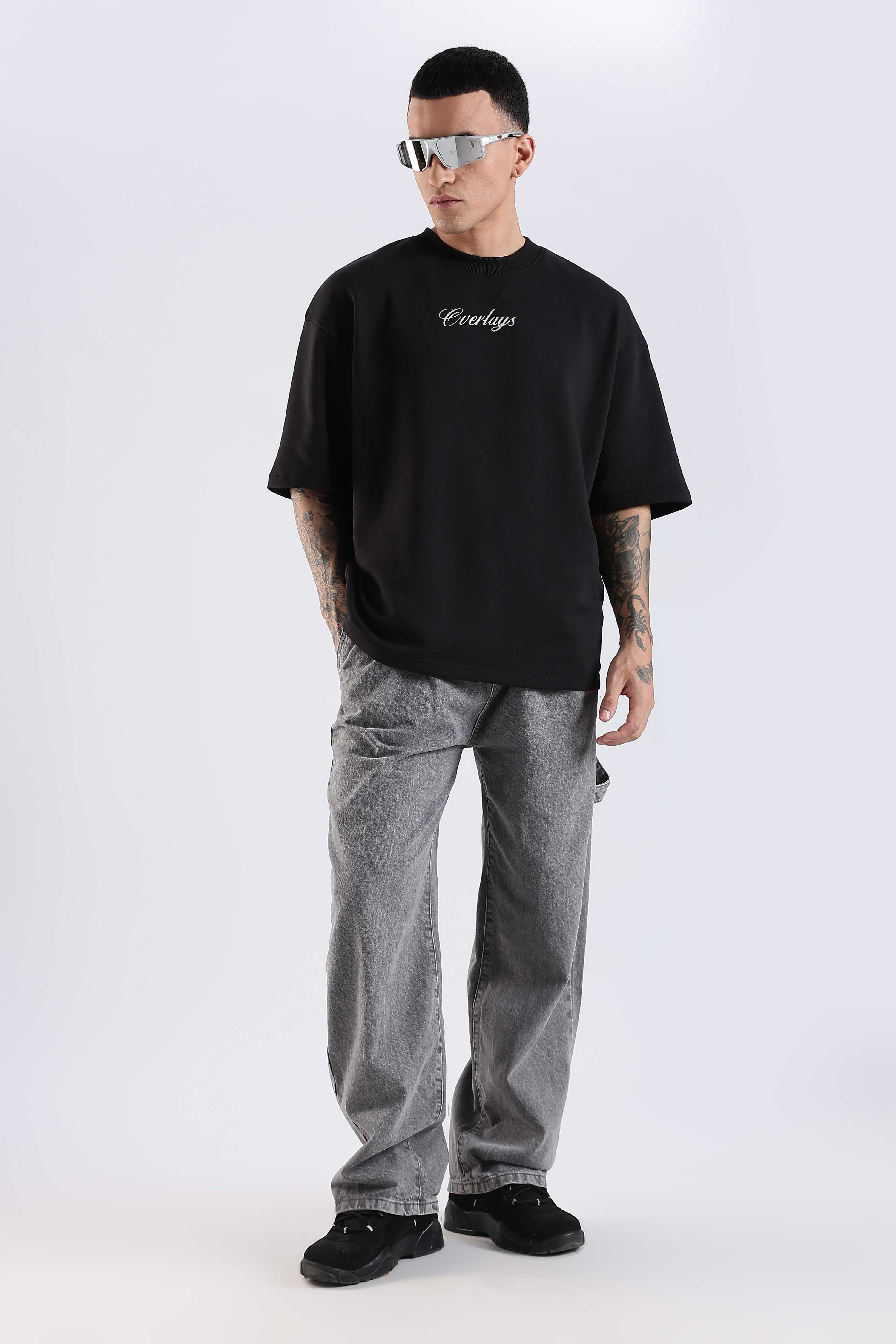 Carpedian Black Oversized Tshirt