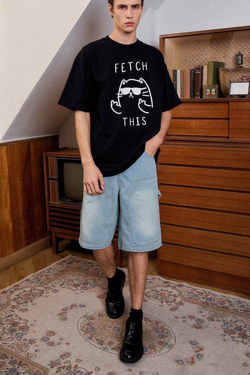 Sassy Cat Black Oversized T-Shirt