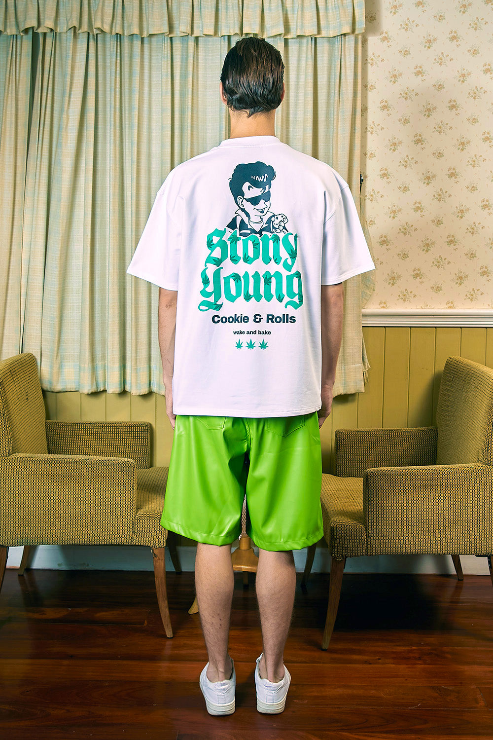 Wake N Bake Oversized T-shirt