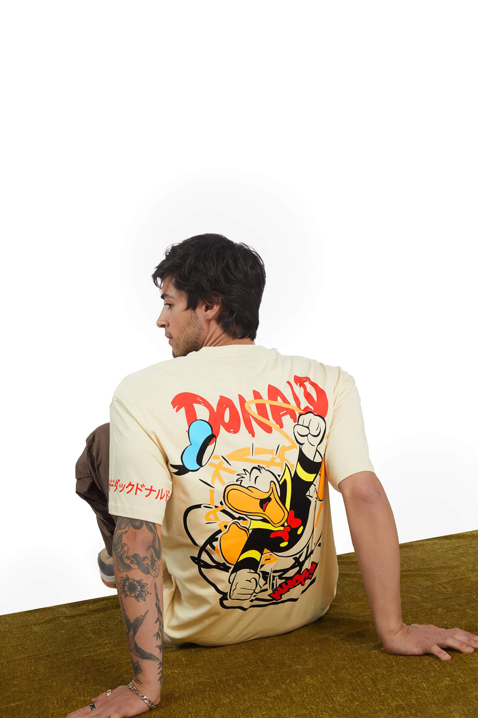 Chirpy Donald Duck Oversized T-shirt